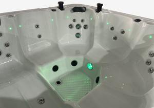 CX-6 HP HSG282 Holiday Park Spa
